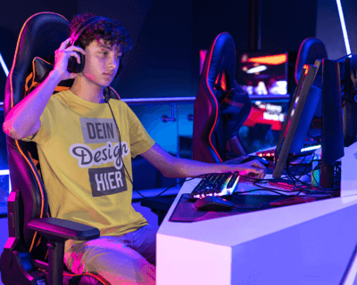 Geschenk für einen Gamer-Bruder - Gamer T-Shirt & Mauspad, im Set